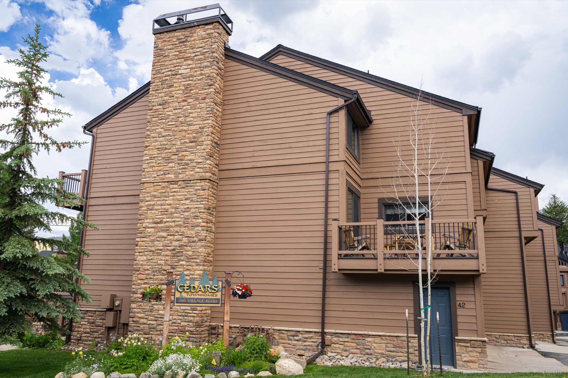 Summer mountain views and green landscape around Cedars 42 Breckenridge