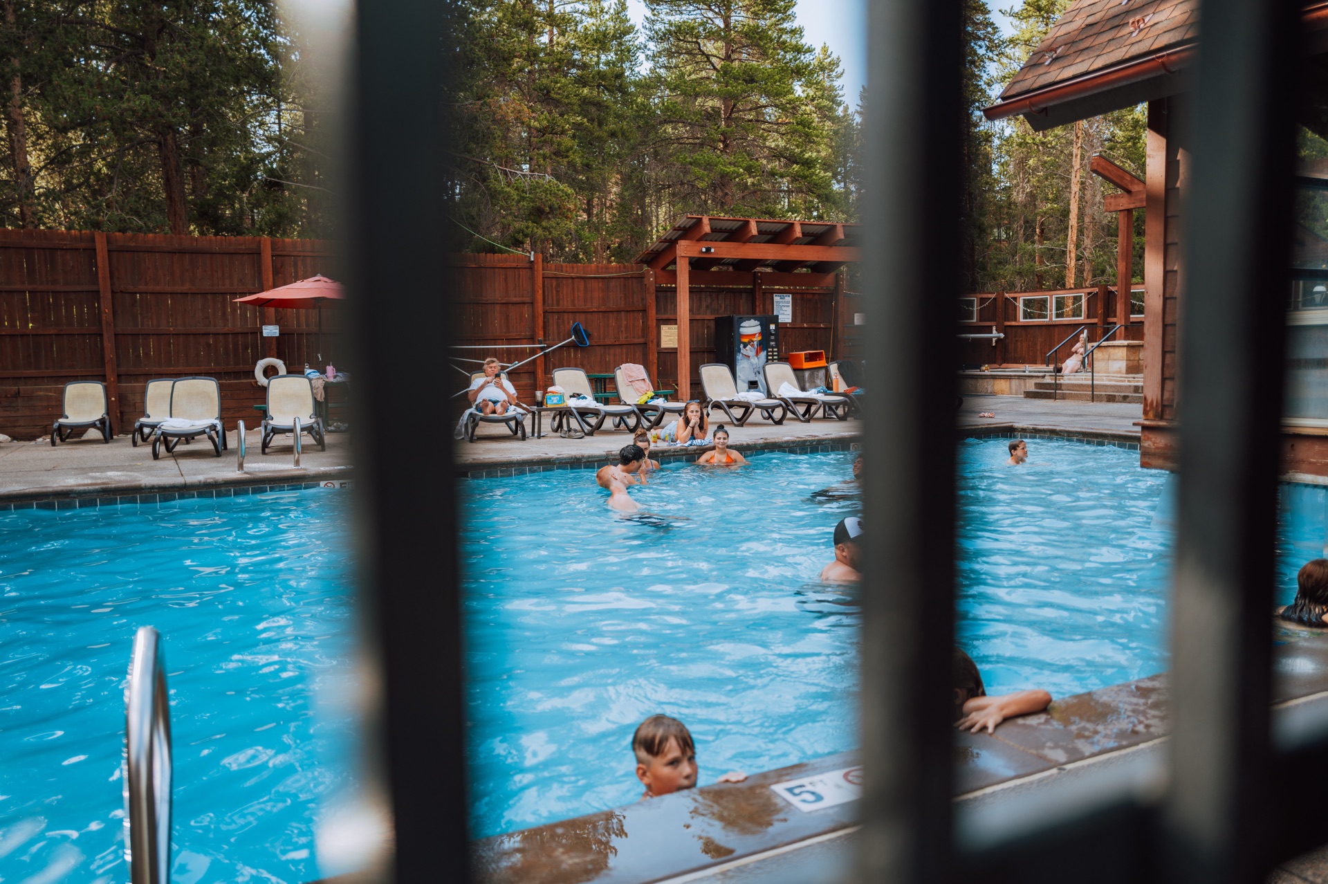Pool amenities and relaxation area