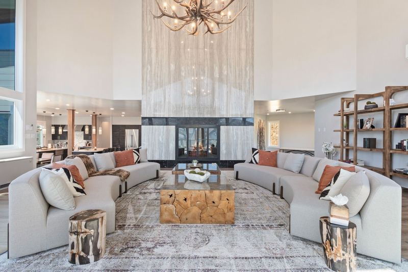Living space detail at Casa de Cristal